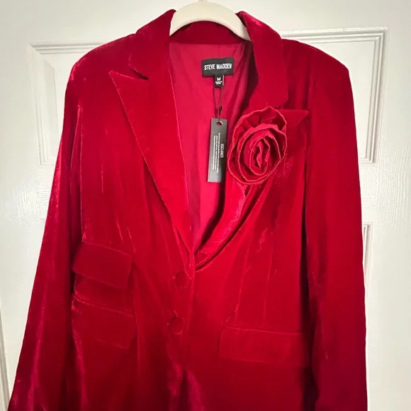 Steve Madden Red Velvet Pant Suit - Picture 2 of 3